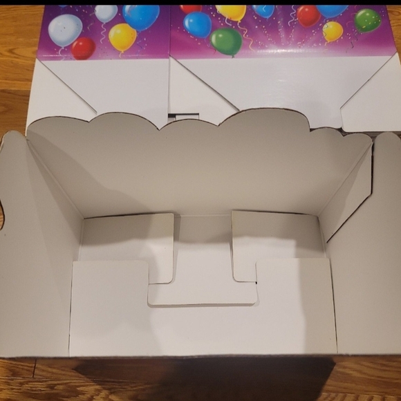 Colorful Party Favor Boxes - Picture 7 of 12